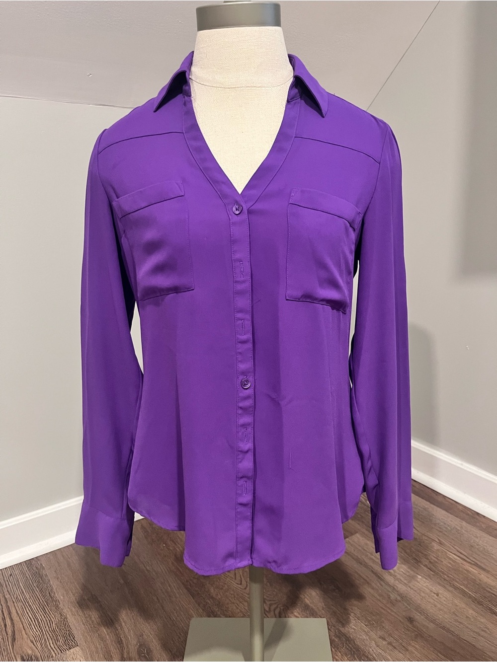 Express Purple Long-Sleeve Button-Down V-Neck Shirt